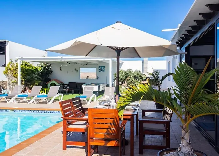 Mario Lanzarote מלון