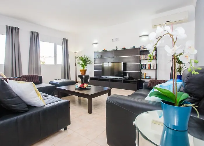 Mario Lanzarote מלון פלאיה בלנקה